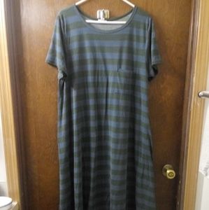 Lularoe carly